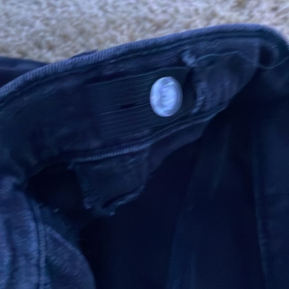 Two pared black and white skinny jeans - Picture 9 of 9